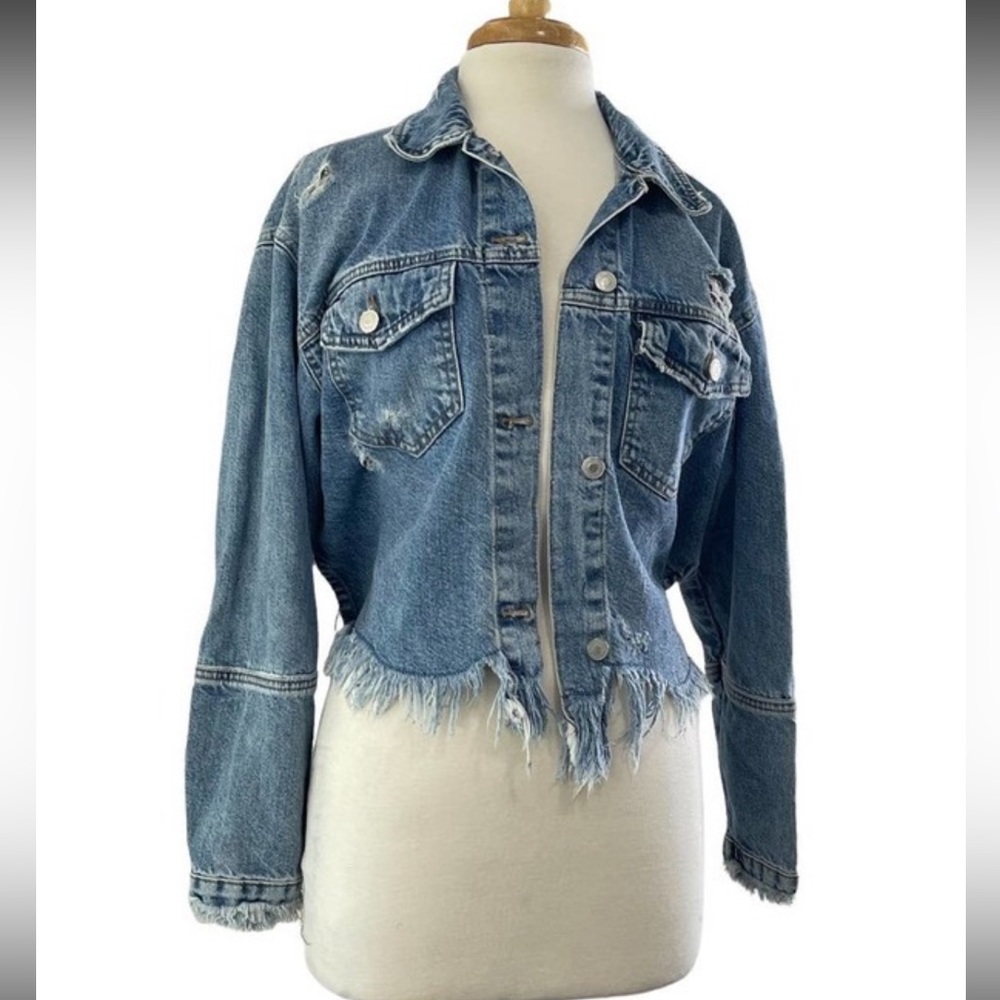 womens zara distressed jean jacket
